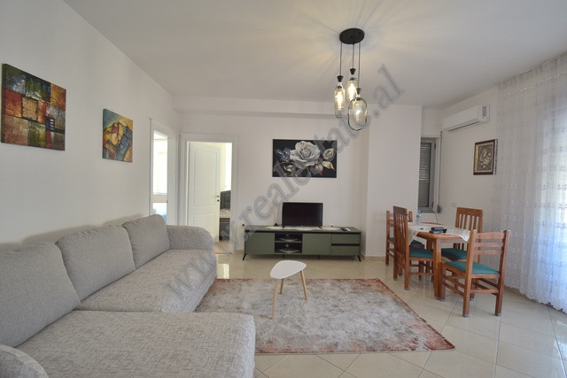 Apartament 2+1 me qira prane Prokurorise ne Tirane